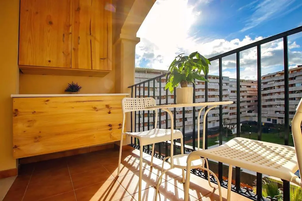 Apartamento De 1 Dormitorio Centro De Estepona 0*,  Spain